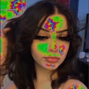 Meet your Posher, Allyona